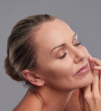 smiling women with beautiful skin